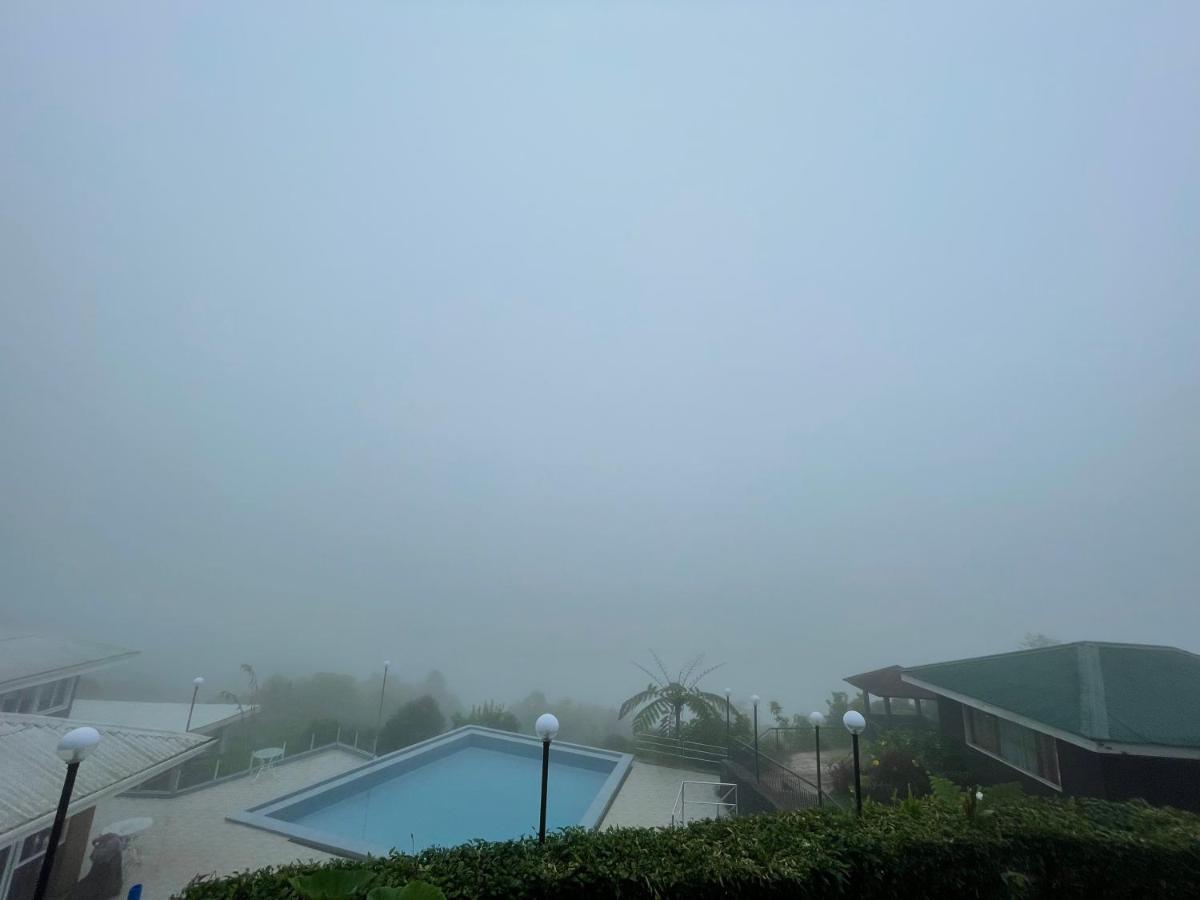 La View Mountain Resort Damasanan Buitenkant foto