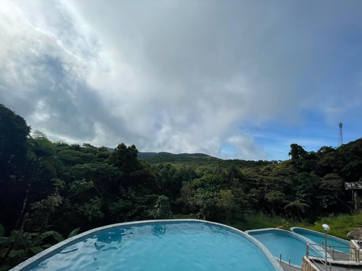 La View Mountain Resort Damasanan Buitenkant foto